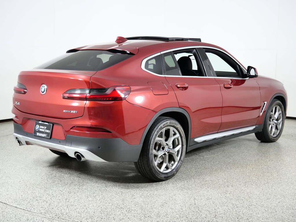 Thumbnail: 2021 BMW X4 - 10