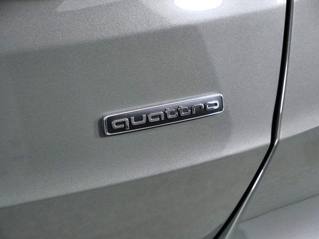 Thumbnail: 2022 Audi Q3 - 13