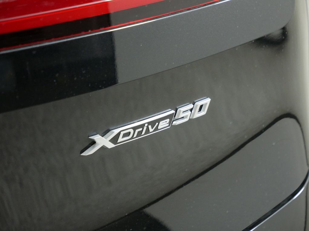 Thumbnail: 2025 BMW iX - 11