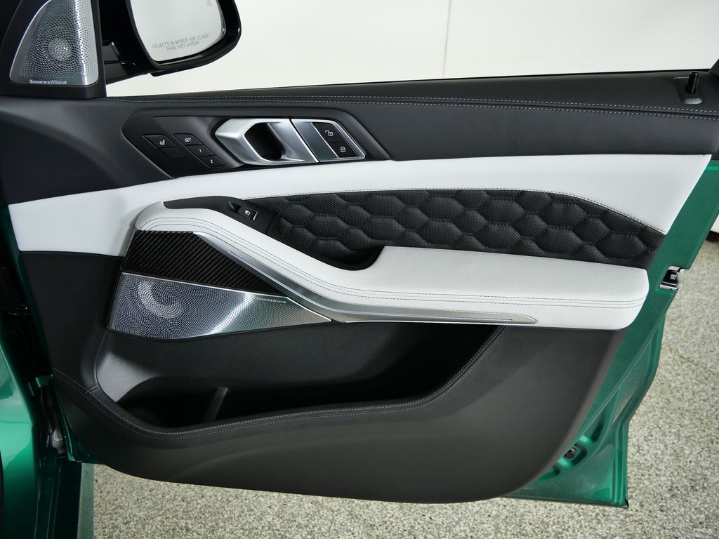 Thumbnail: 2026 BMW X5 - 19