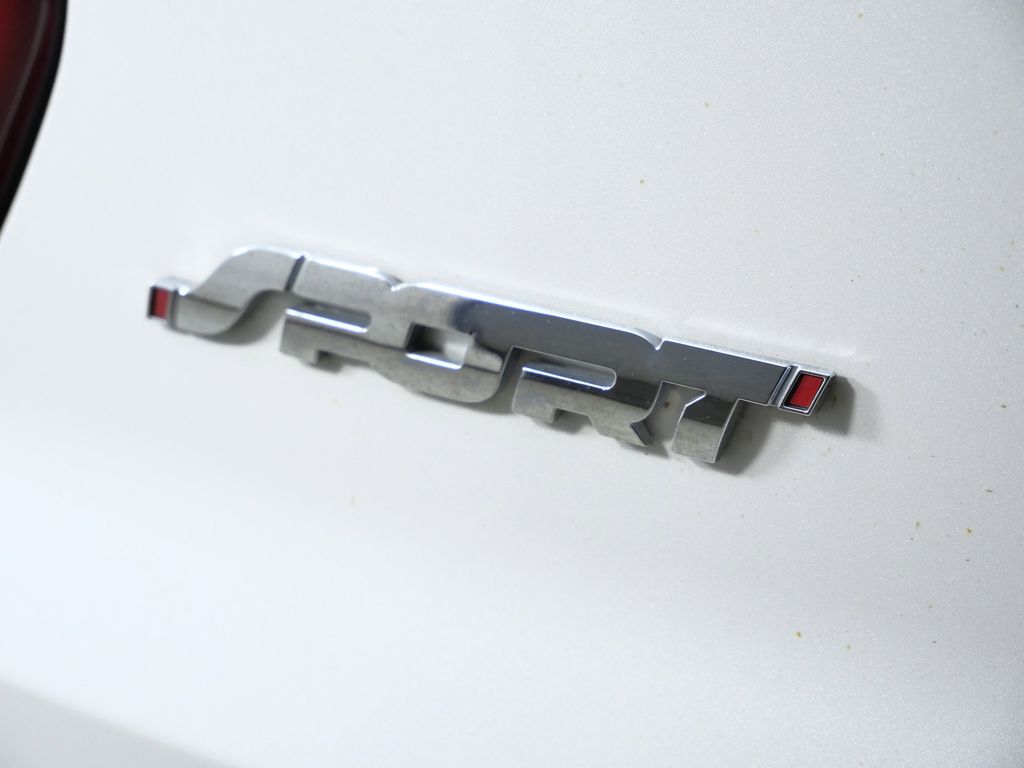 Thumbnail: 2016 Ford Explorer - 14