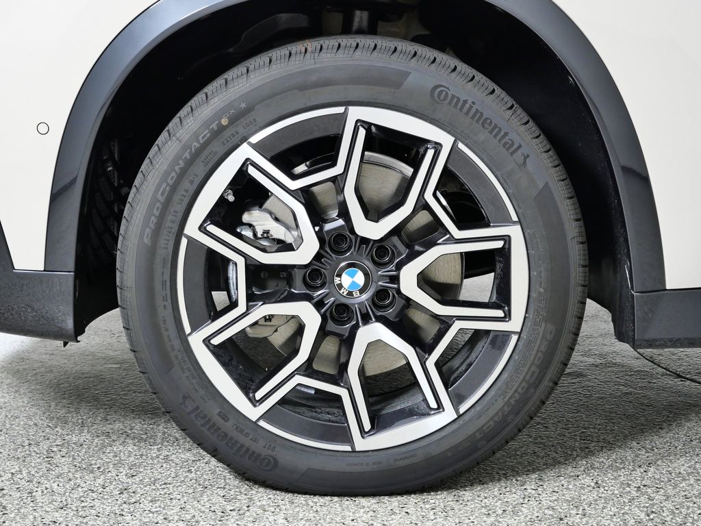 Thumbnail: 2026 BMW X1 - 17