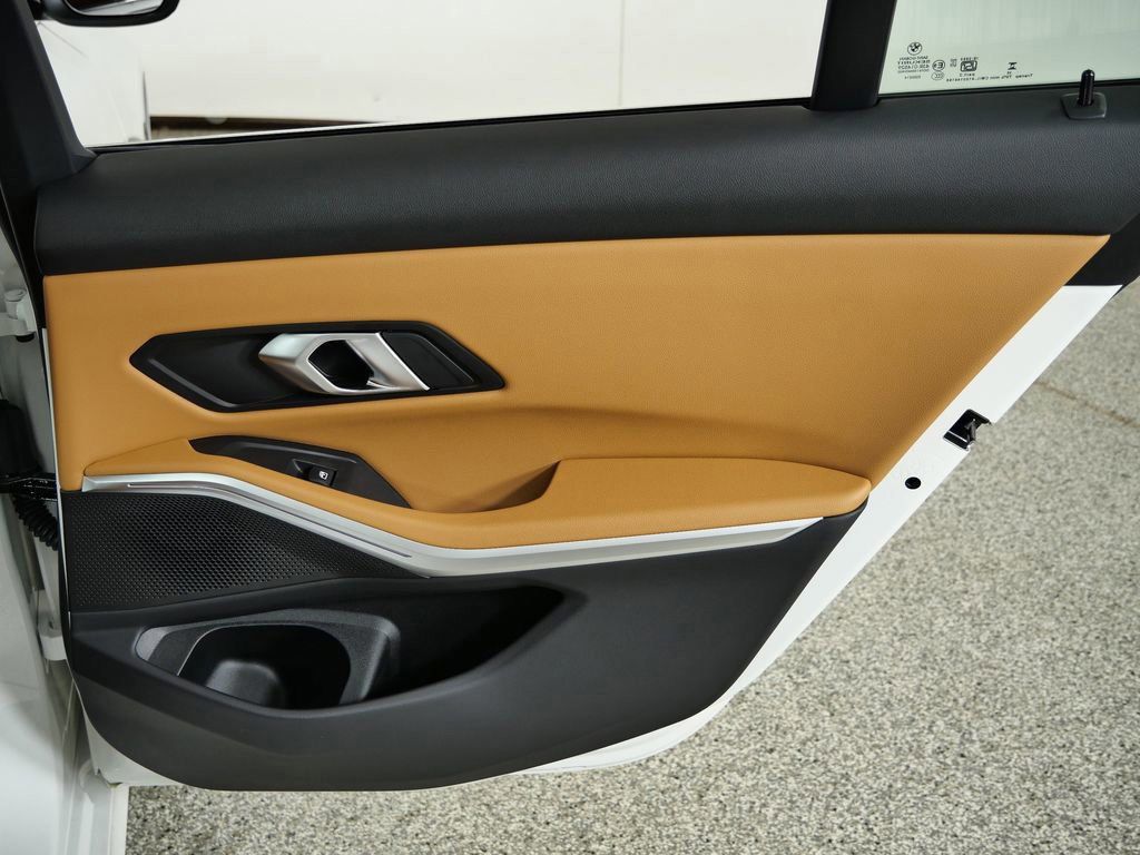Thumbnail: 2026 BMW 3 Series - 25