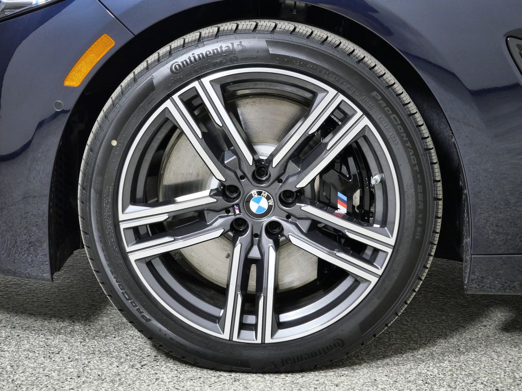 Thumbnail: 2026 BMW 8 Series - 17