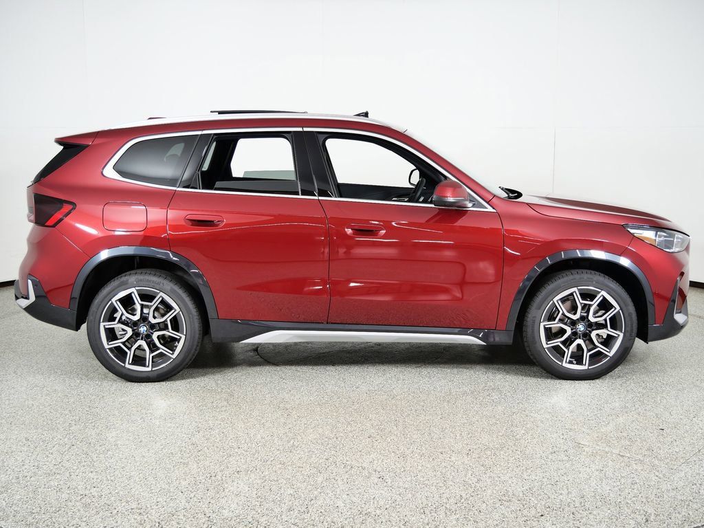 Thumbnail: 2026 BMW X1 - 10
