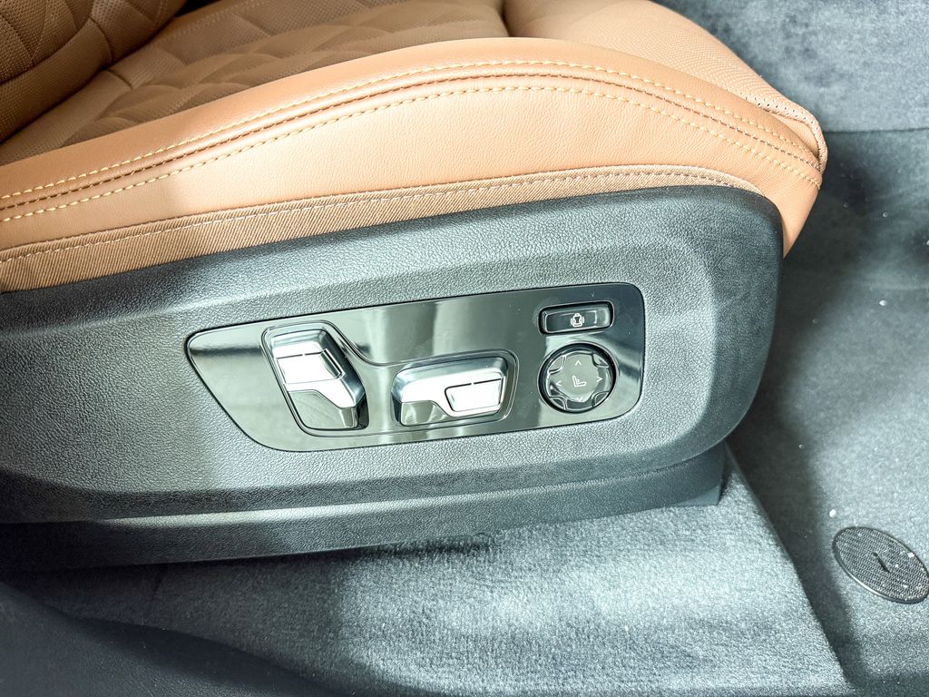 Thumbnail: 2026 BMW X5 - 22