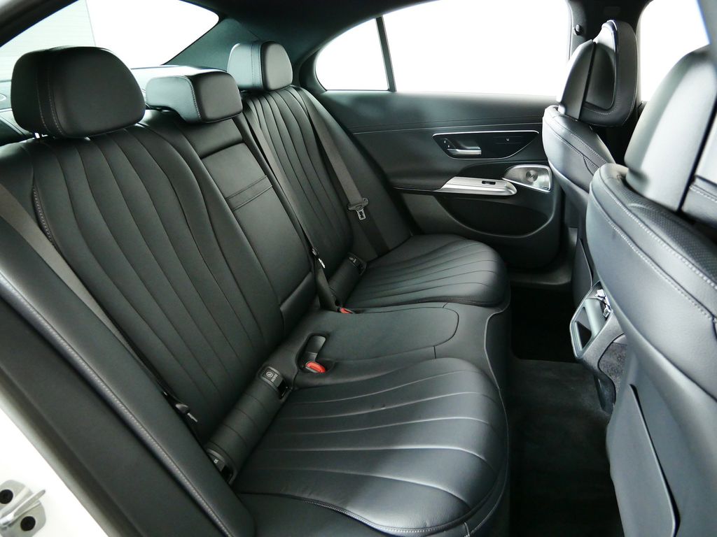 Thumbnail: 2024 Mercedes-Benz E-Class - 25