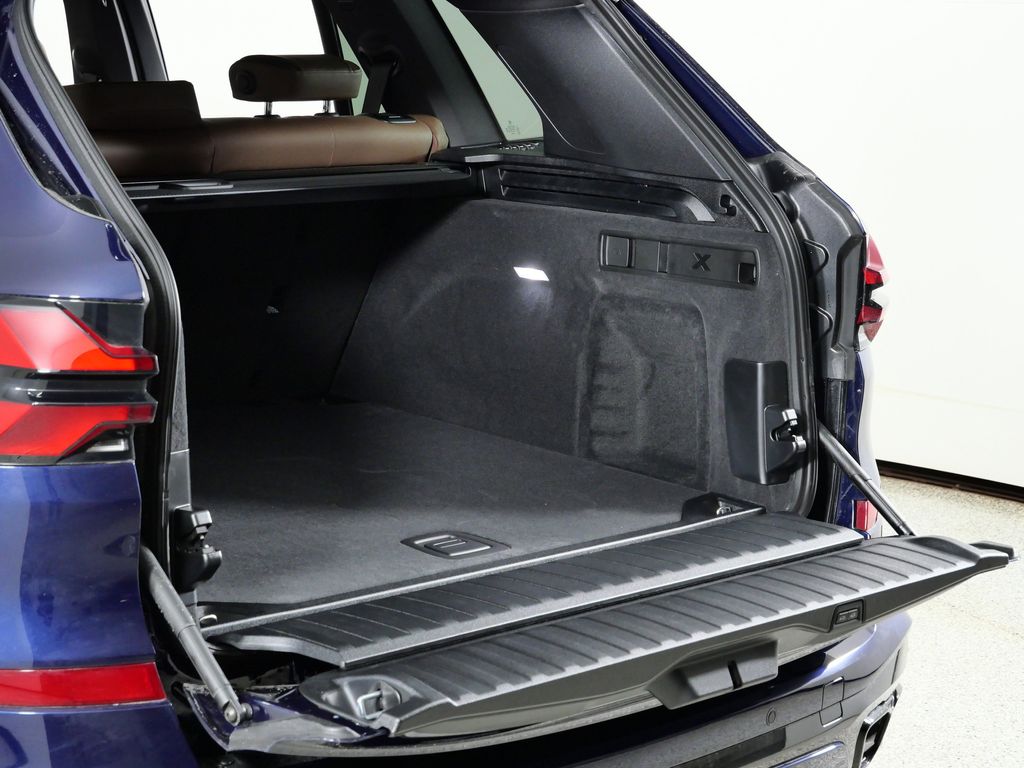 Thumbnail: 2026 BMW X5 - 29