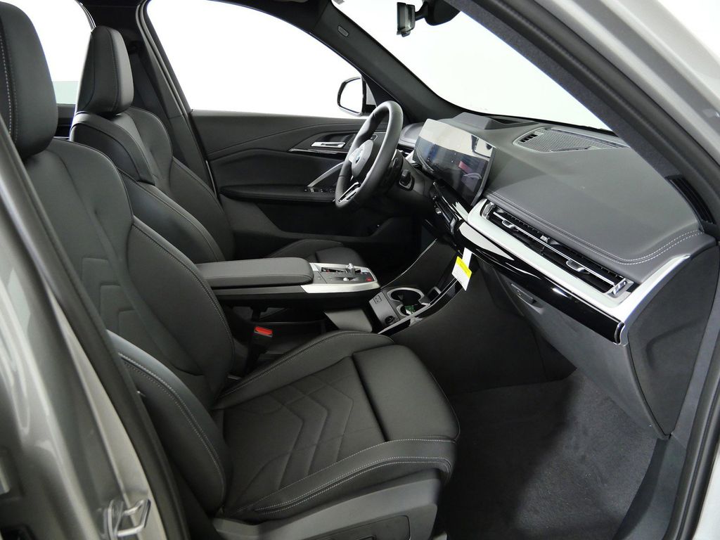 Thumbnail: 2026 BMW X1 - 20