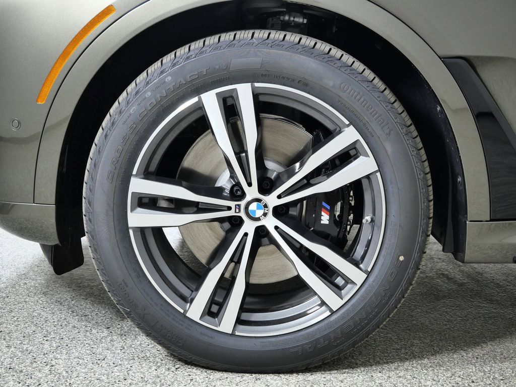 Thumbnail: 2026 BMW X7 - 19
