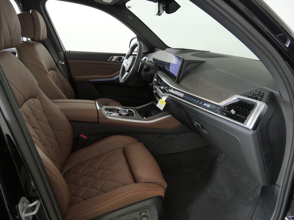 Thumbnail: 2026 BMW X5 - 20