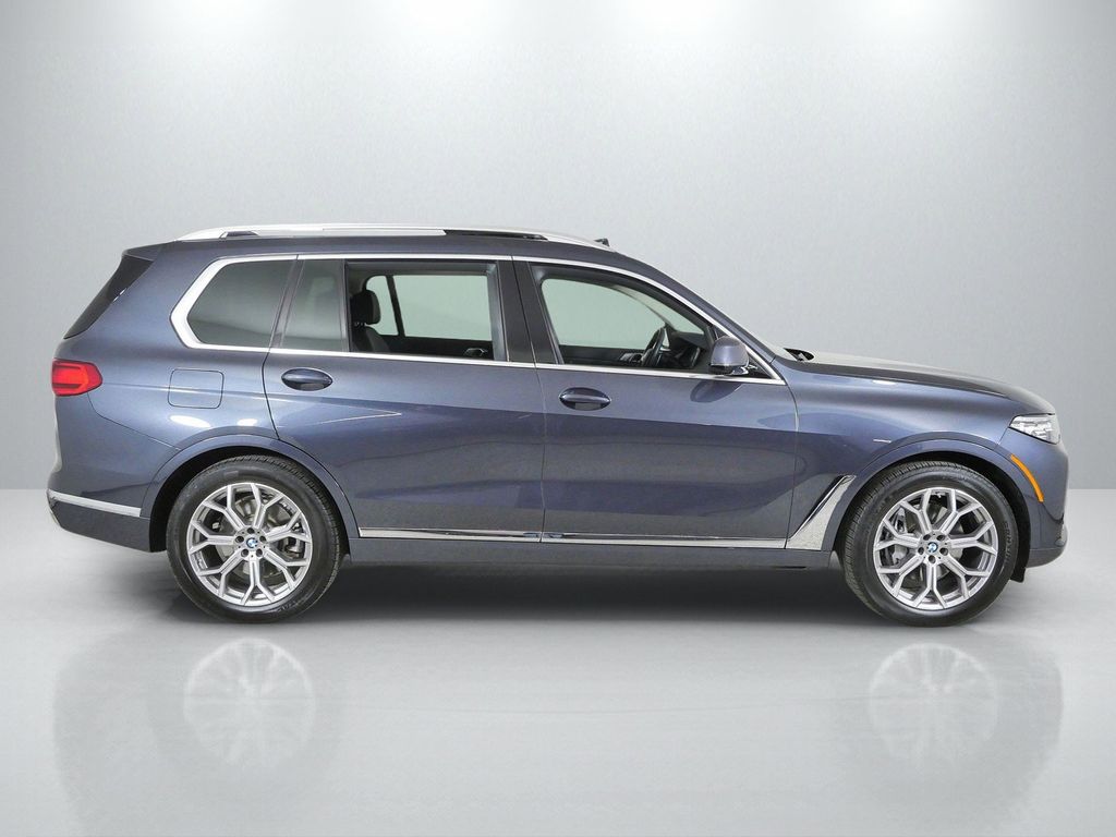 Thumbnail: 2022 BMW X7 - 10