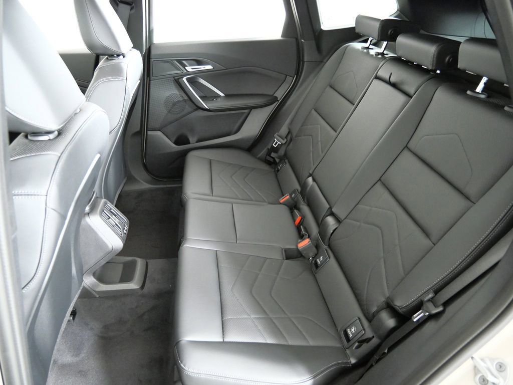 Thumbnail: 2026 BMW X1 - 32