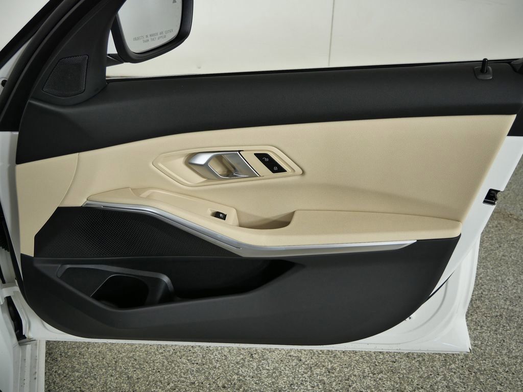 Thumbnail: 2026 BMW 3 Series - 21