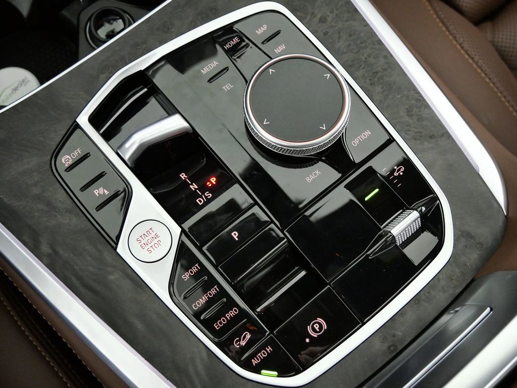 Thumbnail: 2026 BMW X5 - 50