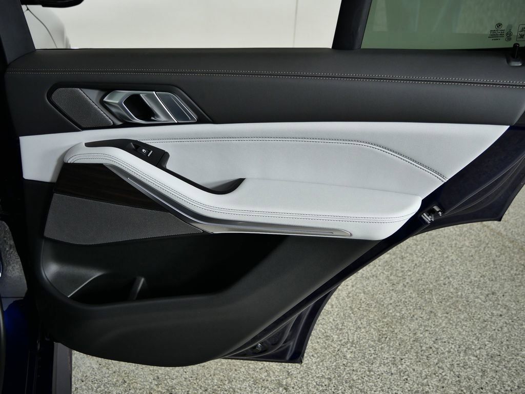 Thumbnail: 2026 BMW X5 - 27