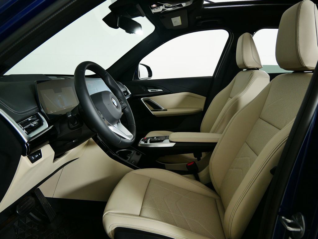 Thumbnail: 2025 BMW X1 - 31