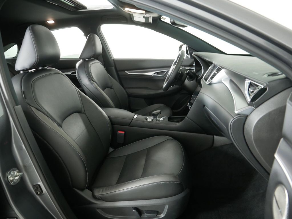 Thumbnail: 2022 INFINITI QX55 - 21