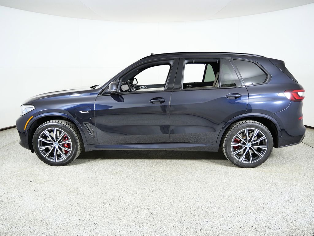 Thumbnail: 2023 BMW X5 - 16