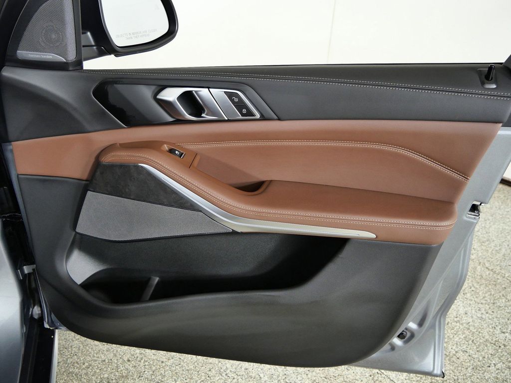 Thumbnail: 2026 BMW X5 - 19