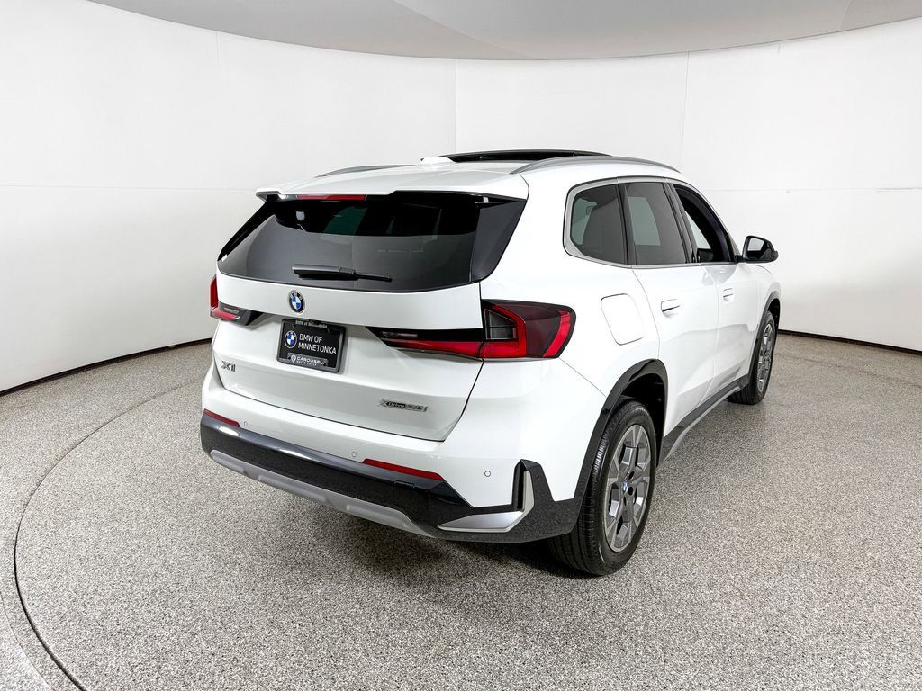 Thumbnail: 2025 BMW X1 - 4