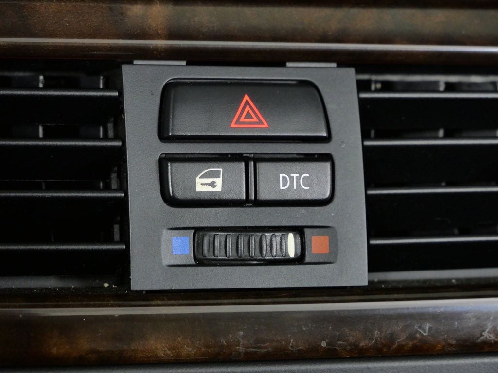 Thumbnail: 2011 BMW 3 Series - 41