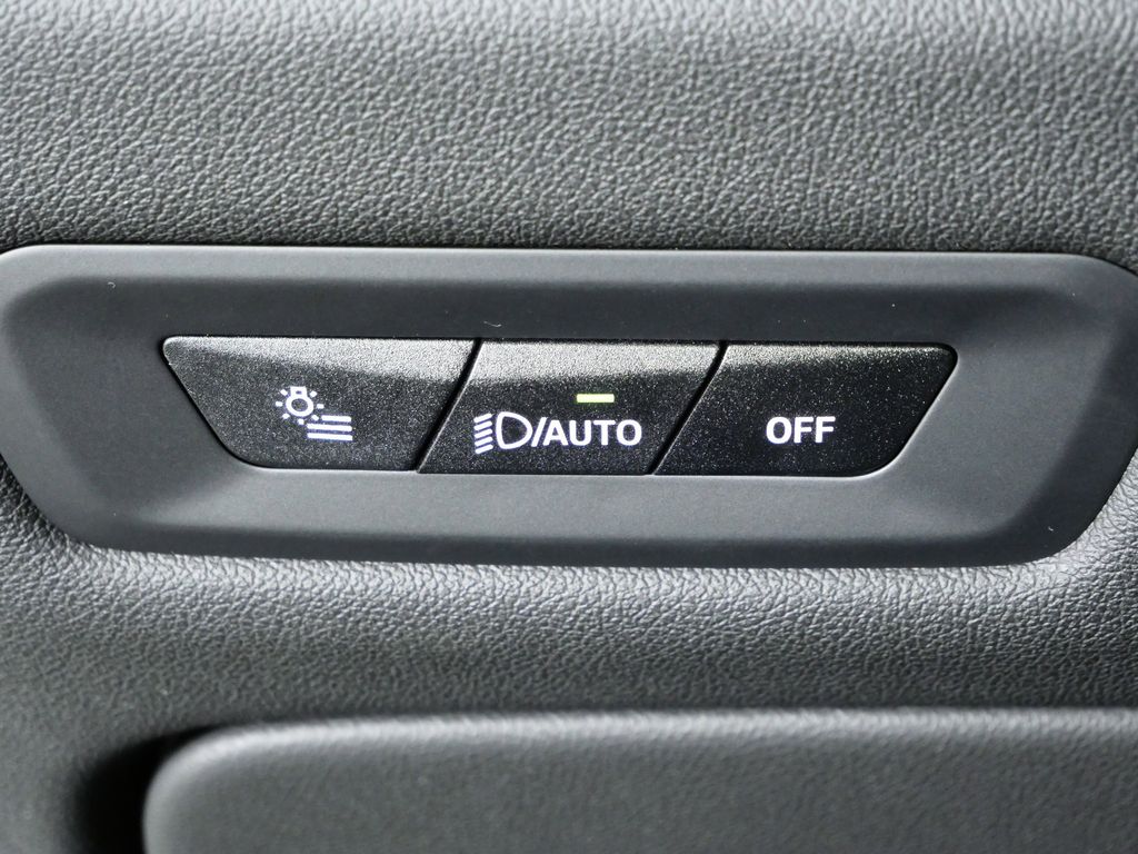 Thumbnail: 2026 BMW X5 - 40