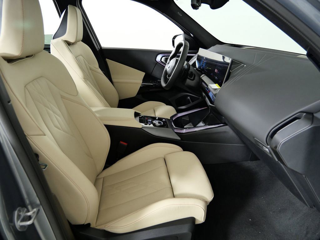 Thumbnail: 2026 BMW X3 - 23