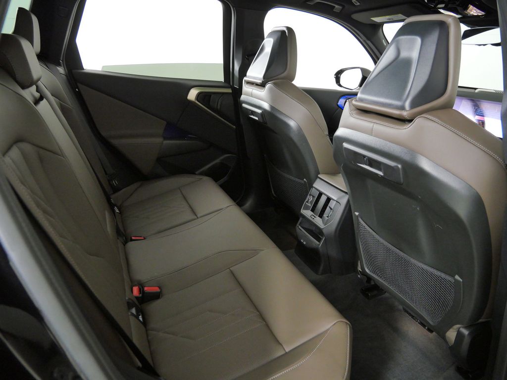 Thumbnail: 2025 BMW X3 - 30