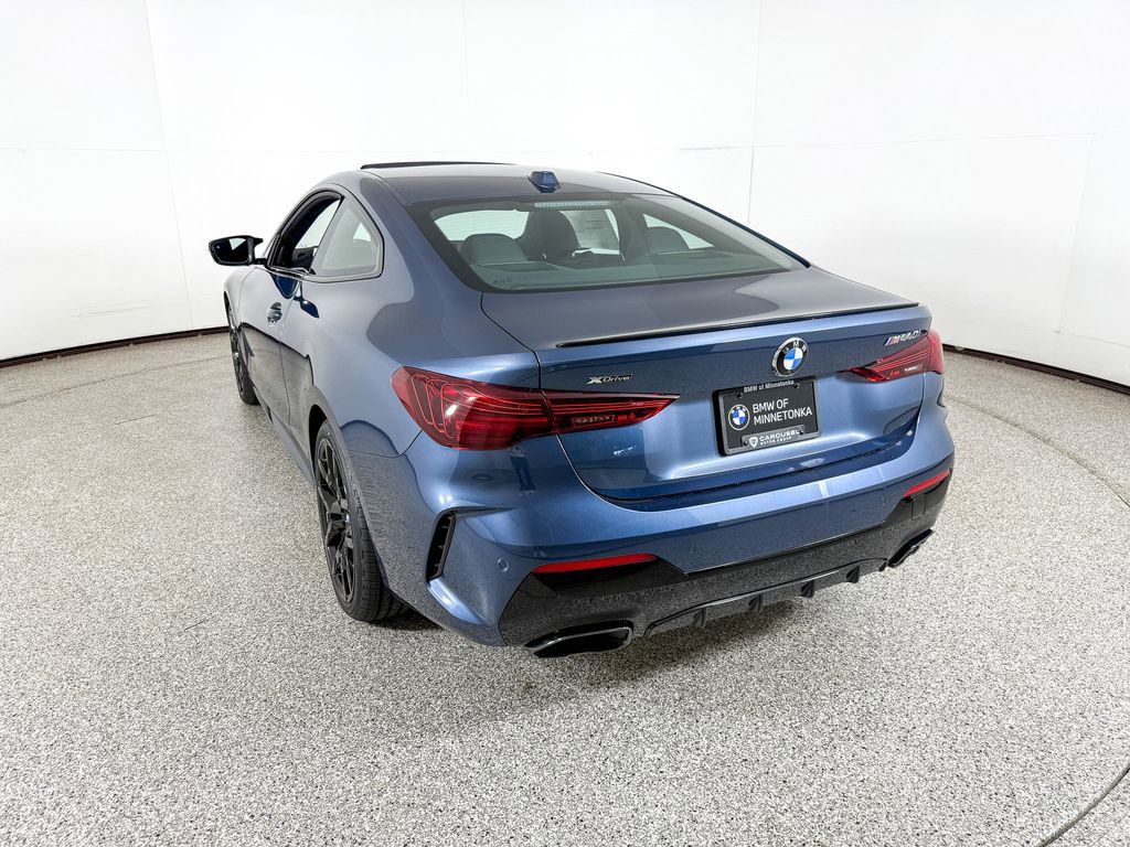 Thumbnail: 2026 BMW 4 Series - 14