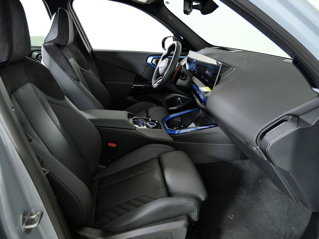 Thumbnail: 2026 BMW X3 - 23