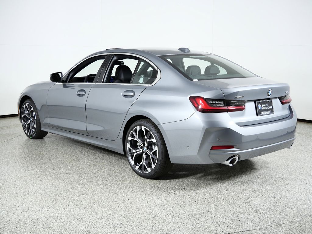 Thumbnail: 2026 BMW 3 Series - 14