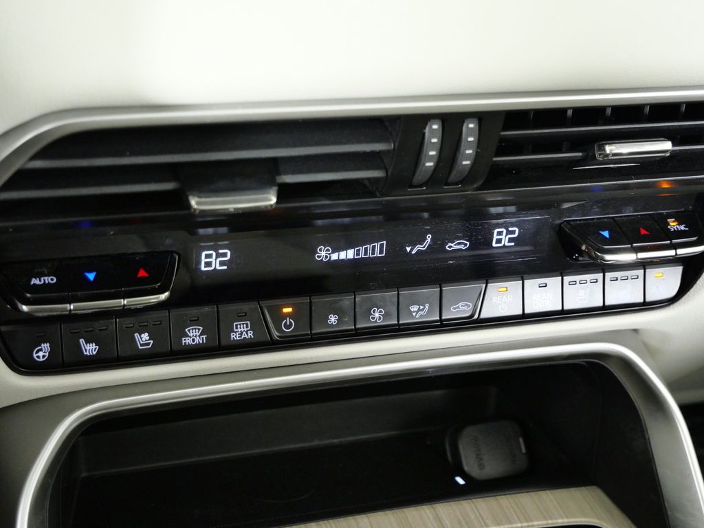 Thumbnail: 2024 Mazda CX-90 - 43