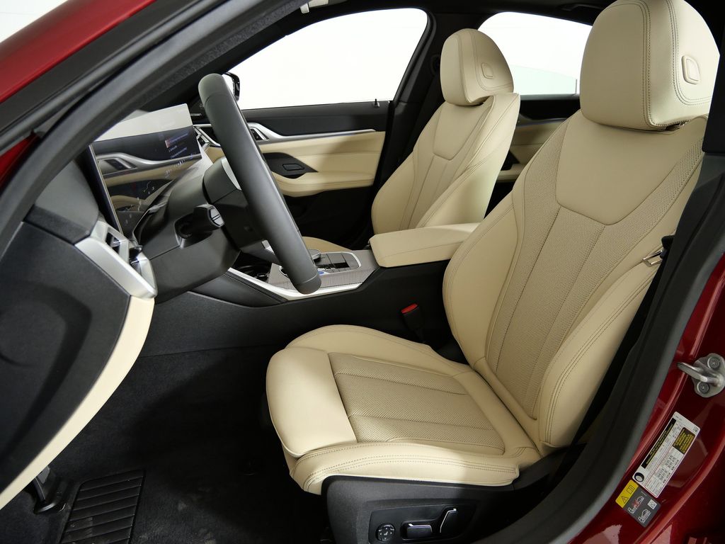 Thumbnail: 2026 BMW i4 - 34