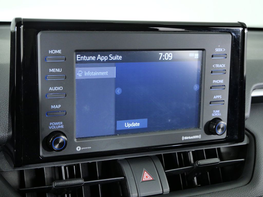 Thumbnail: 2021 Toyota RAV4 - 40