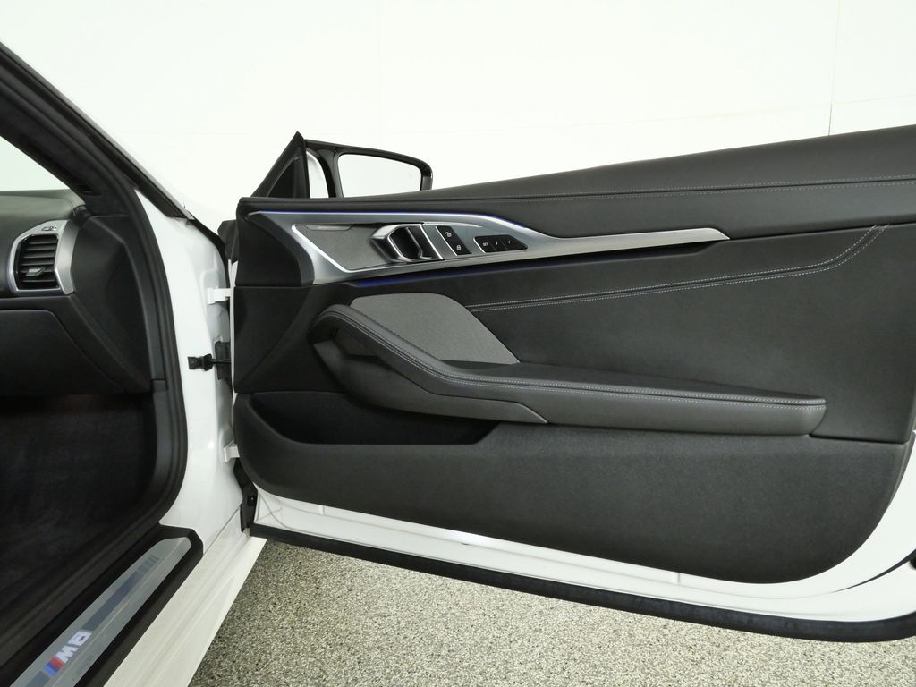 Thumbnail: 2020 BMW M8 - 23