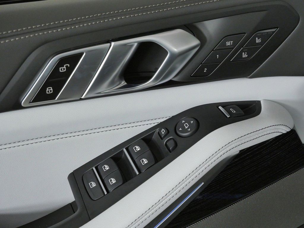 Thumbnail: 2026 BMW X5 - 37