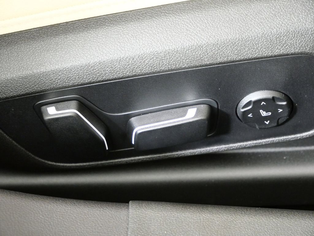 Thumbnail: 2026 BMW 3 Series - 22