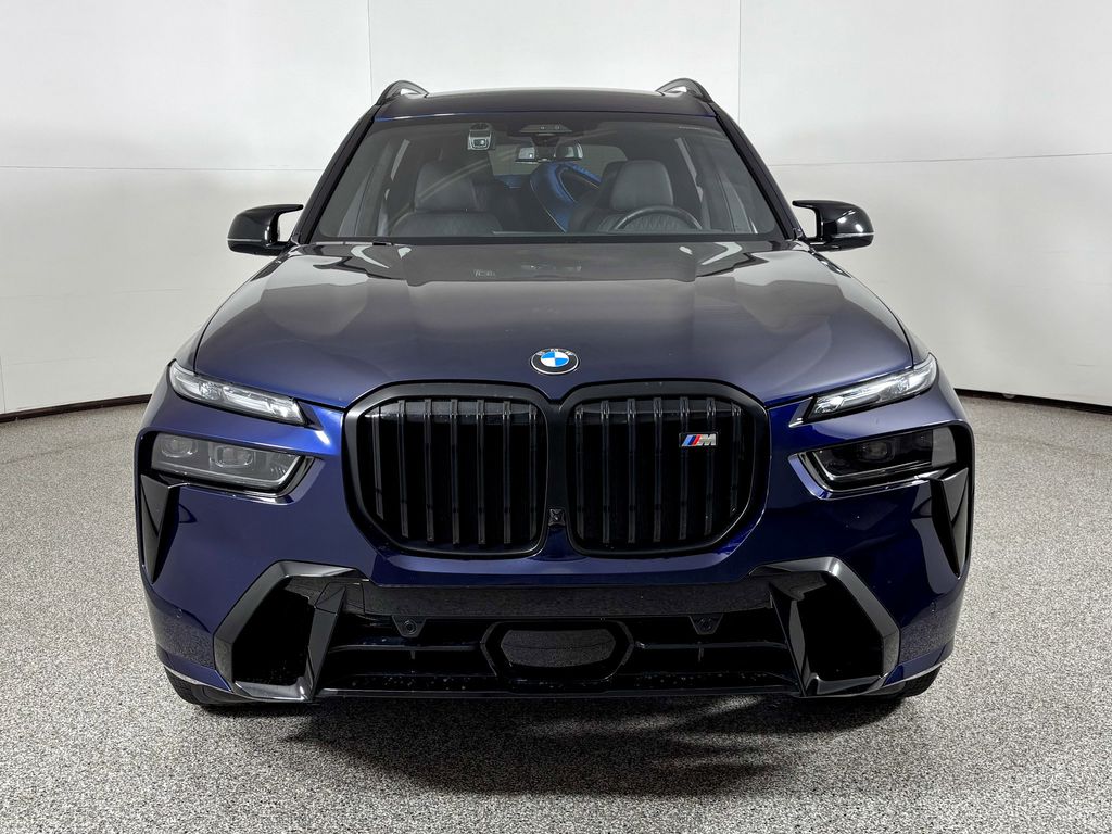 Thumbnail: 2024 BMW X7 - 3