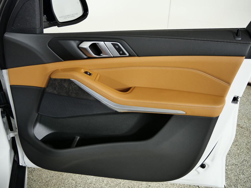 Thumbnail: 2023 BMW X5 - 23