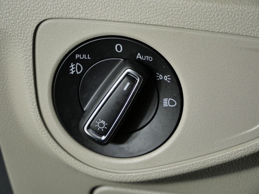 Thumbnail: 2018 Volkswagen Atlas - 39