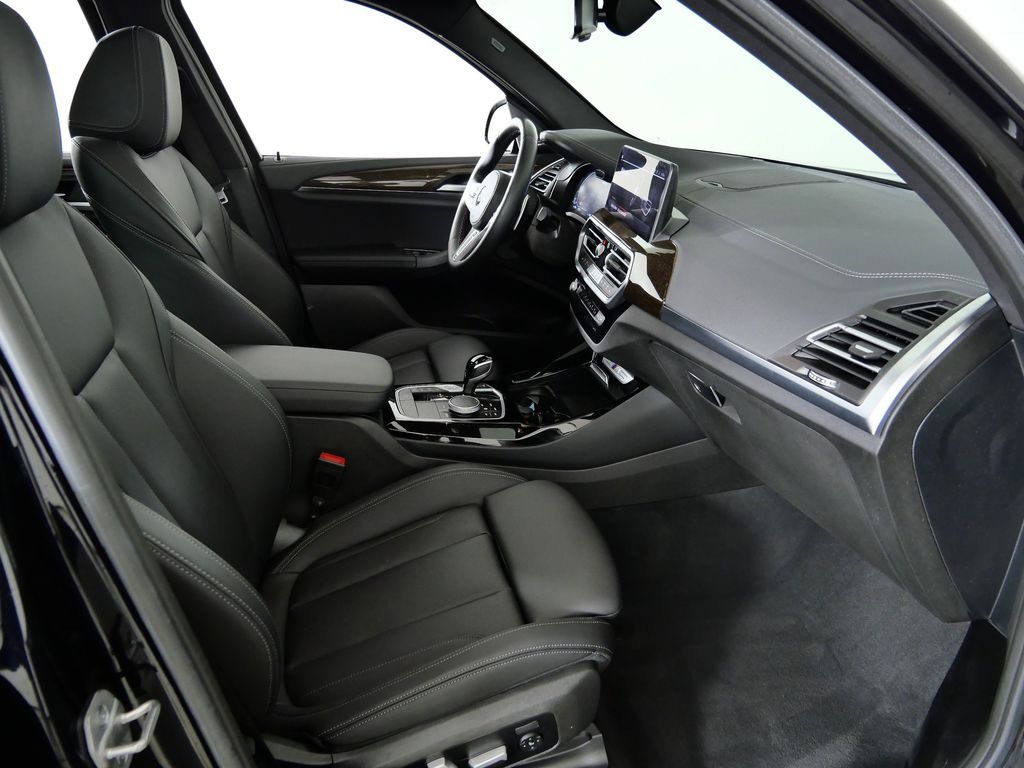 Thumbnail: 2024 BMW X3 - 24