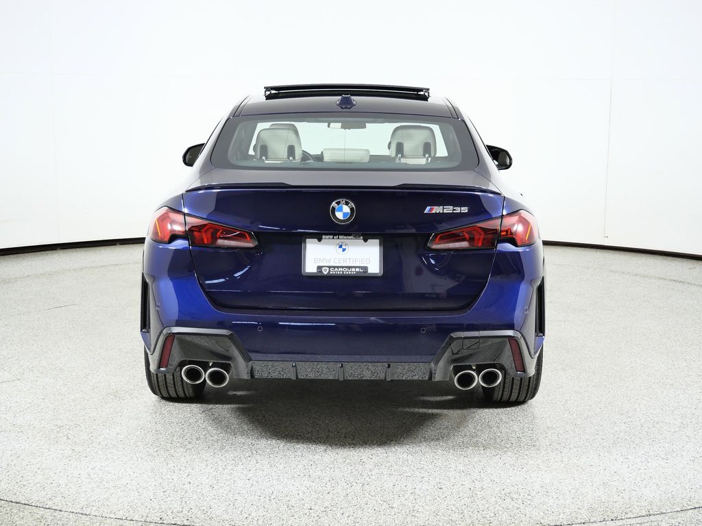 Thumbnail: 2025 BMW 2 Series - 12