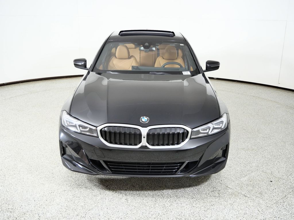 Thumbnail: 2026 BMW 3 Series - 16