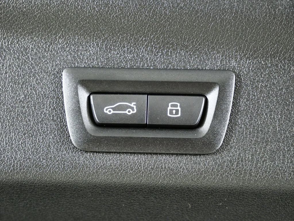 Thumbnail: 2026 BMW X1 - 30