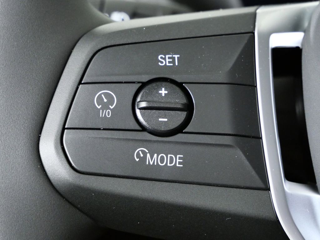 Thumbnail: 2026 BMW 2 Series - 39