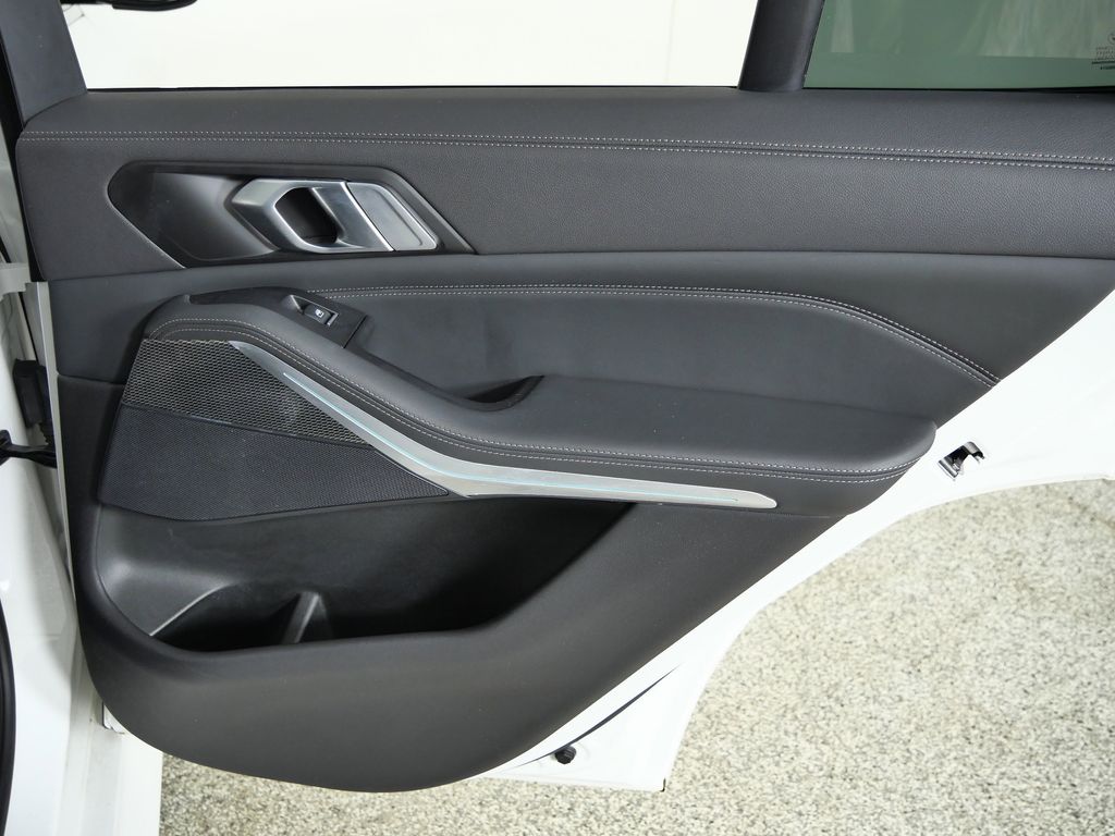 Thumbnail: 2022 BMW X5 - 25