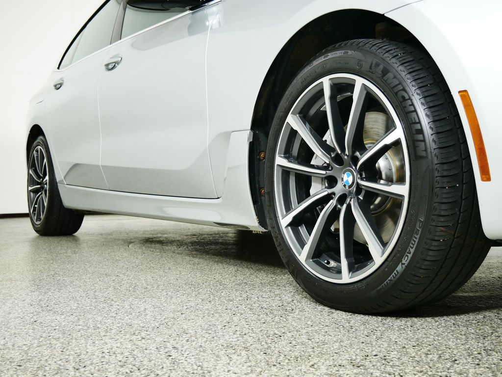 Thumbnail: 2019 BMW 6 Series - 6