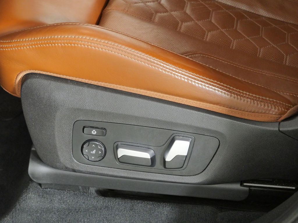 Thumbnail: 2020 BMW X3 - 38