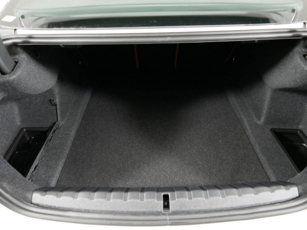 Thumbnail: 2025 BMW 4 Series - 27